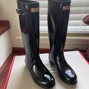Hunter Tall Black Boots - BARELY WORN